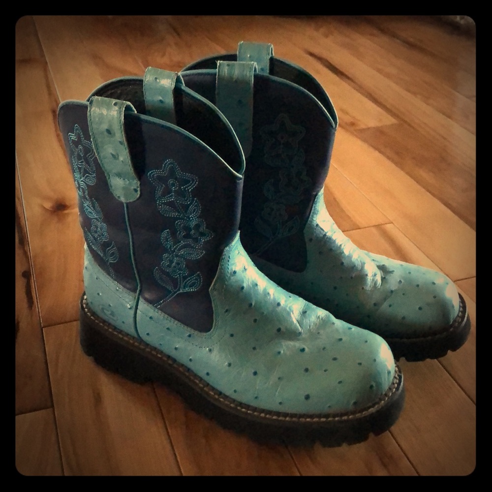 Like new cowboy boots.